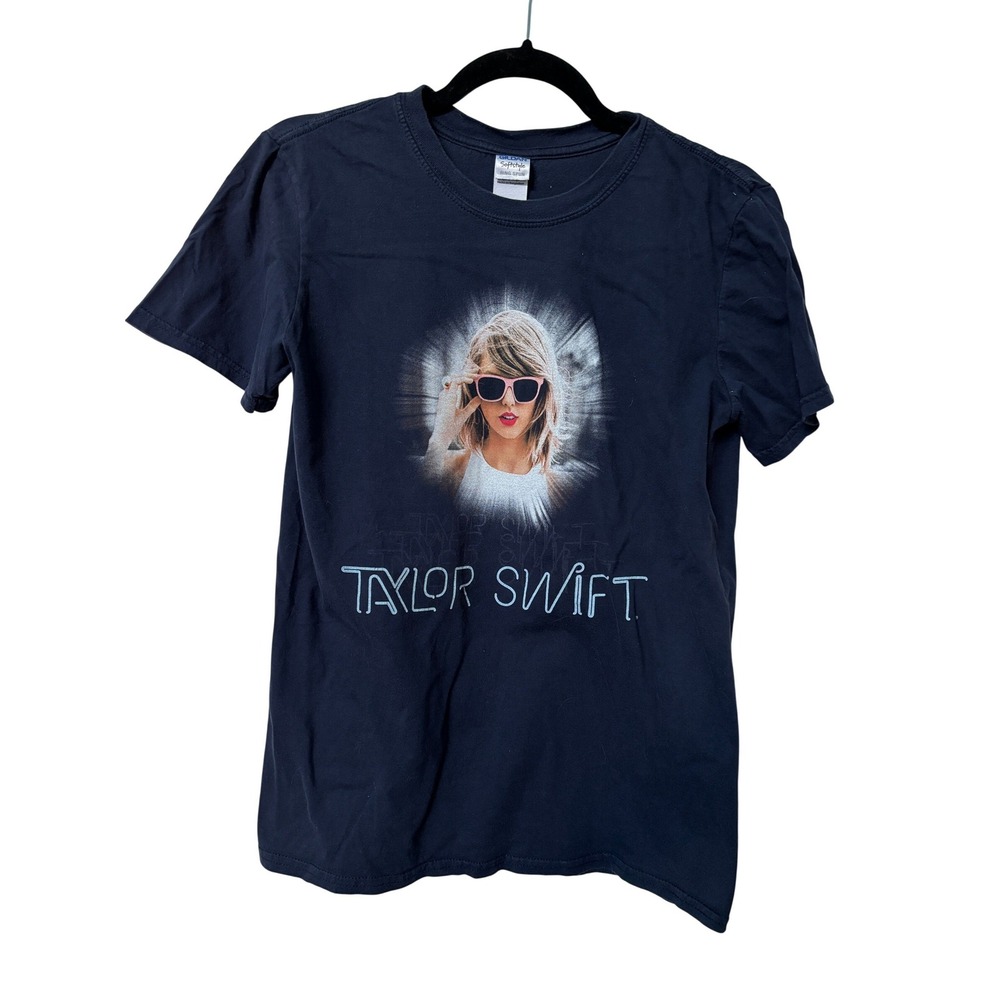 Taylor Swift 1989 World Tour T-Shirt Navy Blue Gildan Sunglasses M Womens